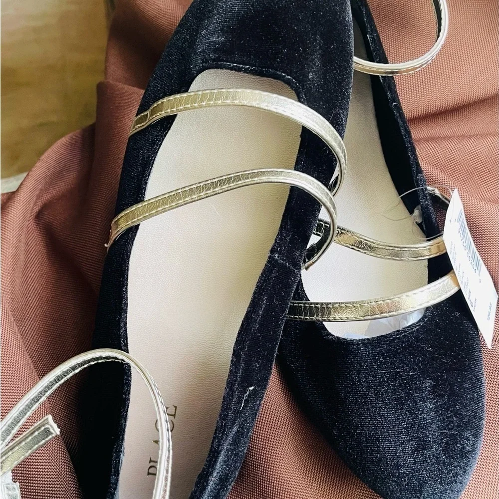 Children’s place girls black flats shoes